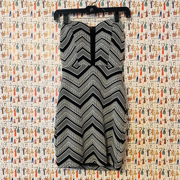 Windsor dress 🖤 - Picture 2 of 7